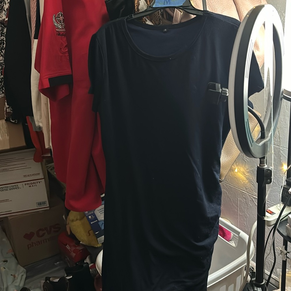 Super cute size medium navy, tight dress✨❤️